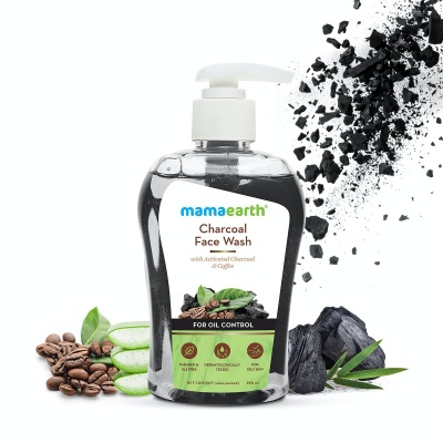 Mamaearth Charcoal Face Wash with Activated Charcoal & Coffee for Oil Control 250ml